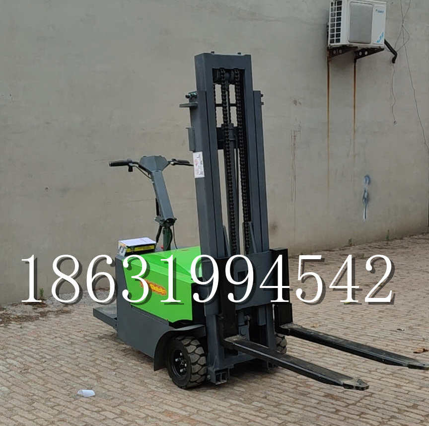 南票区优程全电动叉车插腿式堆高车液压装卸车1.5吨升高小型站驾式铲车